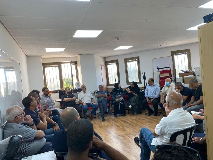 اجتماع لقيادات ومندوبو المؤسسات اليافية وإقرار مرجعية تتابع ملف السكن.